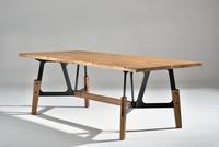 Modern table with original Divine metal legs