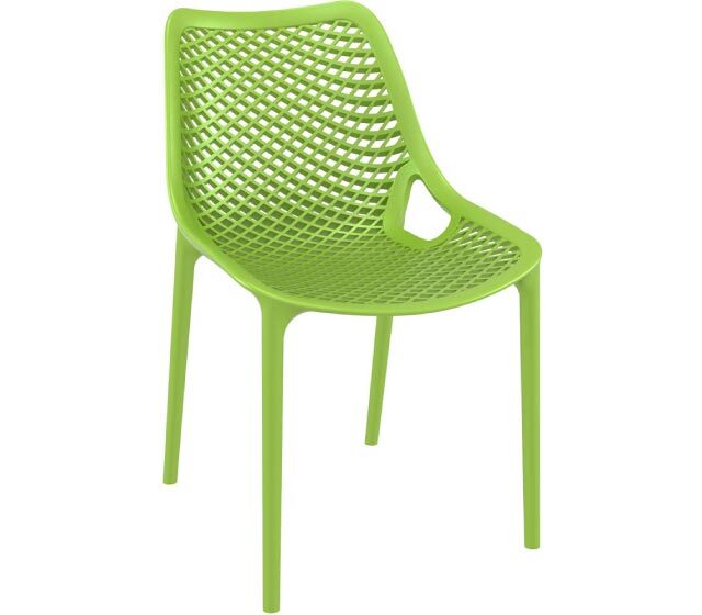 Polypropylene stacking chair for outdoor use