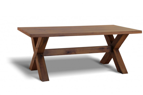 Μοντέρνο τραπέζι από μασίφ ξύλο και με χιαστή  πόδια Two x
