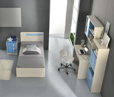Children's room with Parallel bed